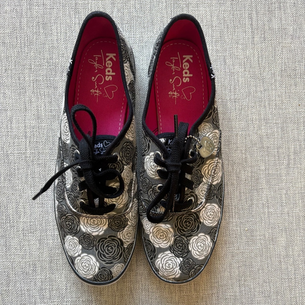 Keds x Taylor Swift Floral sneakers Size 9